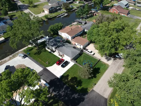View/Area - 2901 Gregg Dr, Mchenry, IL 60050 photo 4 of 6