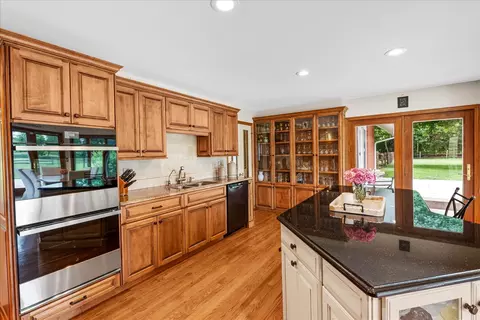 Kitchen - 6 N056 Surrey Rd, Wayne, IL 60184 photo 3 of 3