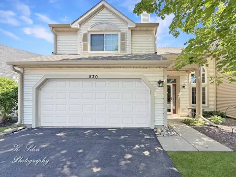 830 Dogwood Ln, Lake In The Hills, IL 60156
