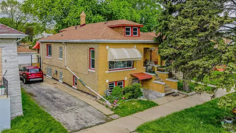 3928 Clinton Ave, Stickney, IL 60402