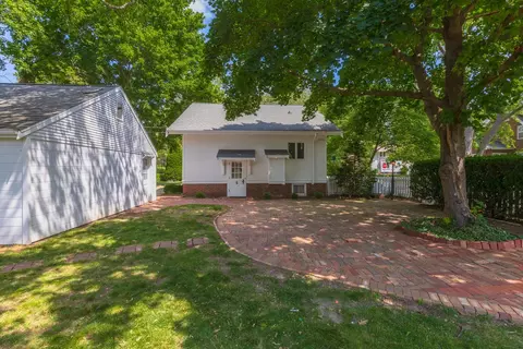 Exterior - 1507 E Taylor St, Bloomington, IL 61701 photo 10 of 12