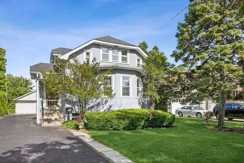 509 S Oakland Ave, Villa Park, IL 60181