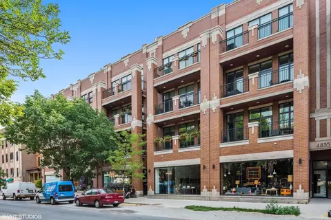 4839 N Damen Ave #2S, Chicago, IL 60625