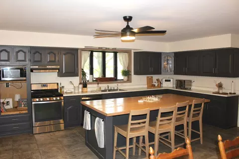 Kitchen - 21 Ash St, Weldon, IL 61882 photo 2 of 3