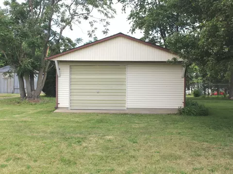 Other - 21 Ash St, Weldon, IL 61882 photo 7 of 9