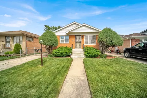 16027 Ashland Ave, Harvey, IL 60426