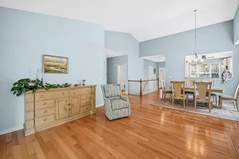 Other - 720 Viewpointe Dr, Saint Charles, IL 60174 photo 1 of 6