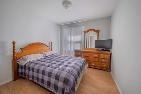 Bedroom - 829 Prairie Ave, Bartlett, IL 60103 photo 3 of 3
