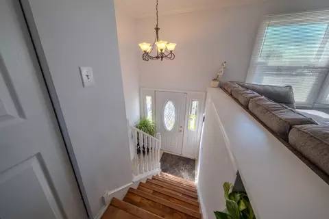 Entry Way - 829 Prairie Ave, Bartlett, IL 60103 photo 1 of 1