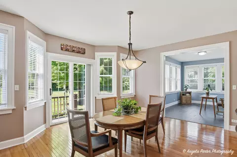 Dining - 6712 Burning Tree Cir, Mchenry, IL 60050 photo 4 of 4