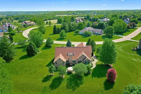 View/Area - 6712 Burning Tree Cir, Mchenry, IL 60050 photo 8 of 9