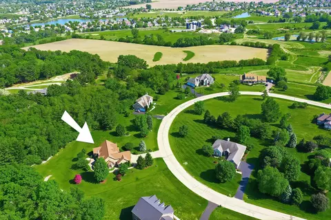 View/Area - 6712 Burning Tree Cir, Mchenry, IL 60050 photo 5 of 9