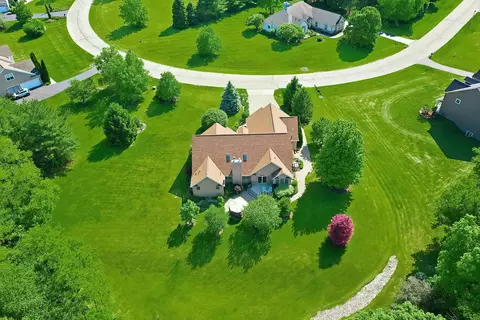 View/Area - 6712 Burning Tree Cir, Mchenry, IL 60050 photo 7 of 9