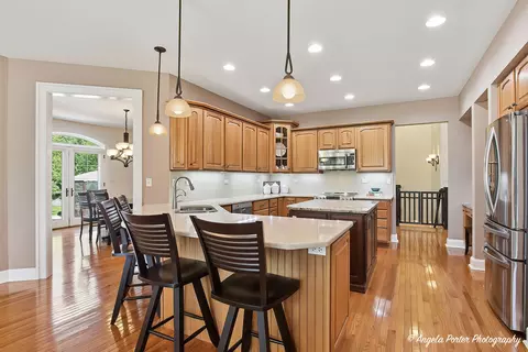 Kitchen - 6712 Burning Tree Cir, Mchenry, IL 60050 photo 1 of 8
