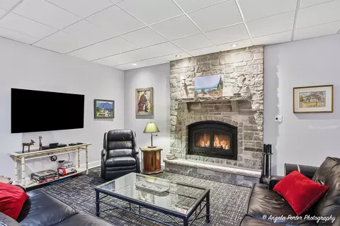 Living - 6712 Burning Tree Cir, Mchenry, IL 60050 photo 6 of 6