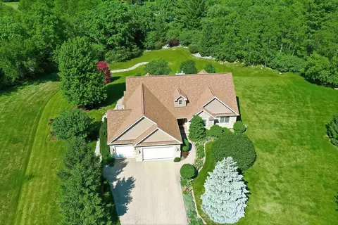 View/Area - 6712 Burning Tree Cir, Mchenry, IL 60050 photo 2 of 9