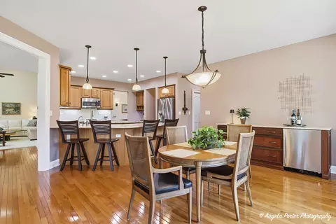 Dining - 6712 Burning Tree Cir, Mchenry, IL 60050 photo 3 of 4