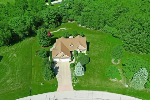 View/Area - 6712 Burning Tree Cir, Mchenry, IL 60050 photo 3 of 9