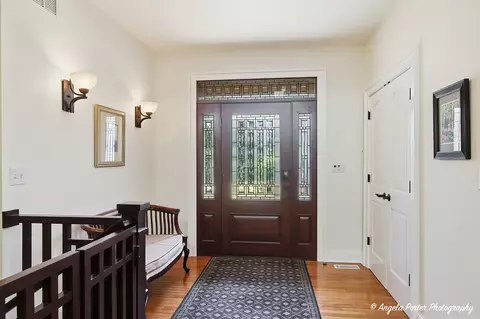 Entry Way - 6712 Burning Tree Cir, Mchenry, IL 60050 photo 2 of 4