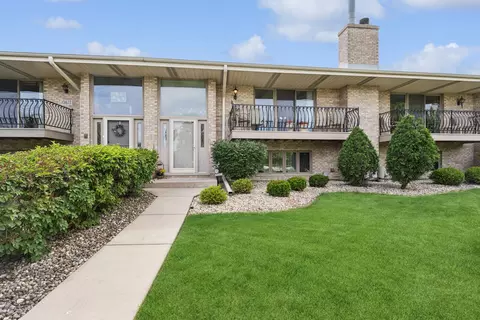 10629 Lynn Dr #142, Orland Park, IL 60467