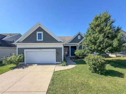 3907 Boulder Ridge Dr, Champaign, IL 61822