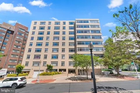 2401 H St #211, Washington, DC 20037