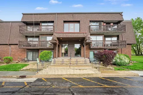 1619 Richmond Cir #205, Joliet, IL 60435
