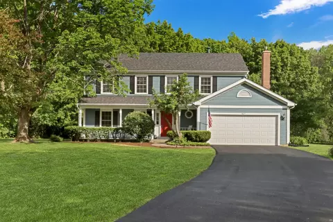 827 Hartford Dr, Gurnee, IL 60031
