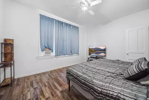 Bedroom - 305 Monroe Ave, Dixon, IL 61021 photo 5 of 8