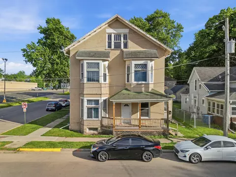 Exterior - 305 Monroe Ave, Dixon, IL 61021 photo 2 of 7