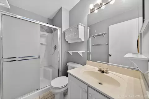 Bath - 1141 Stonegate Rd, Algonquin, IL 60102 photo 1 of 3