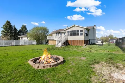 Exterior - 109 Blackhawk Dr, Park View, IA 52748 photo 4 of 10