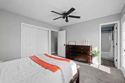 Bedroom - 109 Blackhawk Dr, Park View, IA 52748 photo 6 of 7