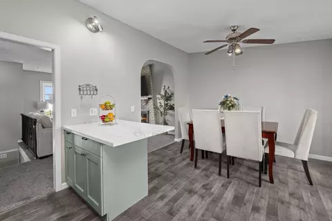 Dining - 109 Blackhawk Dr, Park View, IA 52748 photo 1 of 3