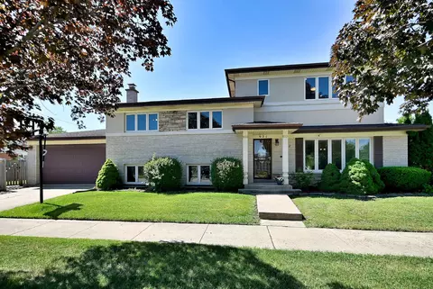 921 Greendale Ave, Park Ridge, IL 60068