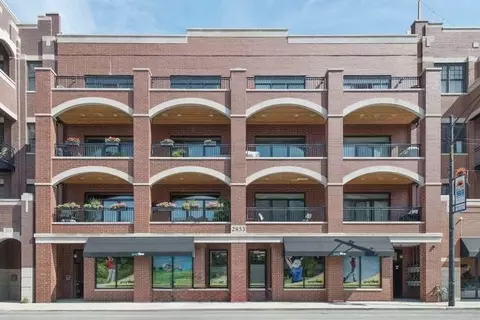 2853 N Halsted St #201, Chicago, IL 60657