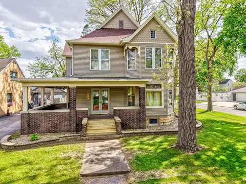 Exterior - 401 E Prospect Ave, Ottawa, IL 61350 photo 12 of 12