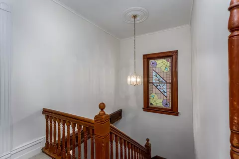 Entry Way - 401 E Prospect Ave, Ottawa, IL 61350 photo 4 of 4