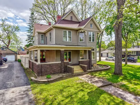401 E Prospect Ave, Ottawa, IL 61350