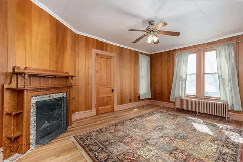 Living - 401 E Prospect Ave, Ottawa, IL 61350 photo 7 of 7
