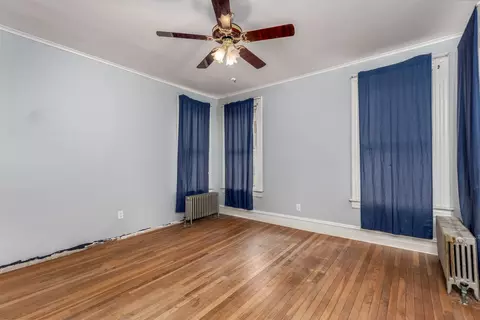 Bedroom - 401 E Prospect Ave, Ottawa, IL 61350 photo 3 of 4