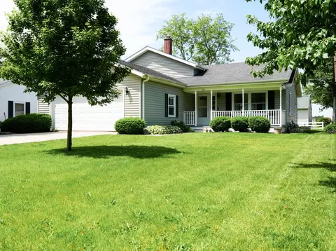 510 Dunbar St, Beecher, IL 60401
