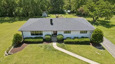 1598 Lake Holiday Dr, Lake Holiday, IL 60548