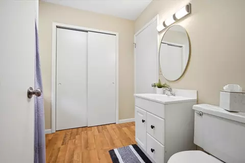 Bath - 203 Highview Dr, Eureka, IL 61530 photo 3 of 3