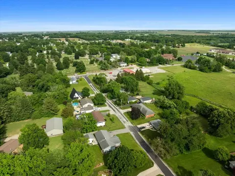 View/Area - 203 Highview Dr, Eureka, IL 61530 photo 4 of 5