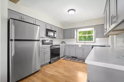 Kitchen - 203 Highview Dr, Eureka, IL 61530 photo 1 of 5