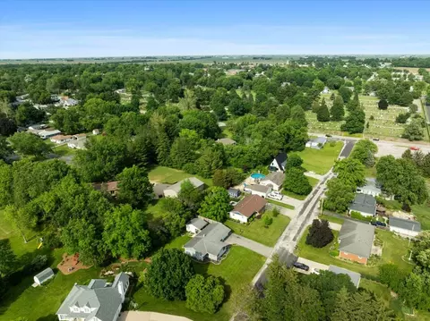 View/Area - 203 Highview Dr, Eureka, IL 61530 photo 1 of 5