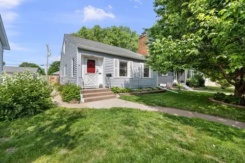 2820 Fair Ave, Davenport, IA 52803