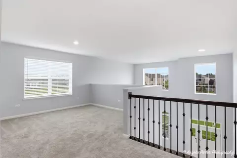 Living - 6828 Galway Dr, Mchenry, IL 60050 photo 7 of 7