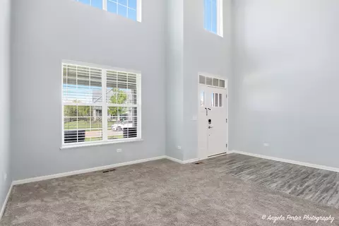 Living - 6828 Galway Dr, Mchenry, IL 60050 photo 1 of 7